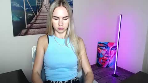 Erika online show from August 7, 1:22 pm