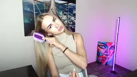 Erika online show from August 10, 12:06 pm