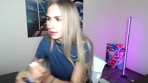 Erika online show from August 11, 4:42 pm