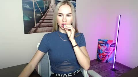 Erika online show from August 14, 1:15 pm