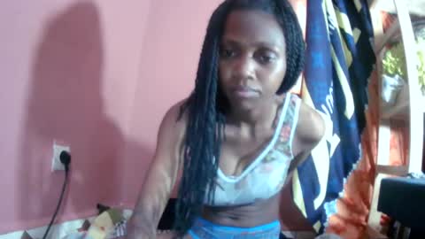 erinah05 online show from August 15, 12:58 am