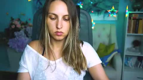 erinwise online show from August 2, 2:24 pm