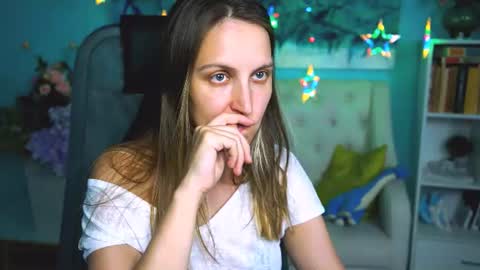 erinwise online show from August 2, 3:30 pm