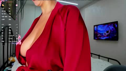 Erline and Monica online show from August 29, 5:23 pm