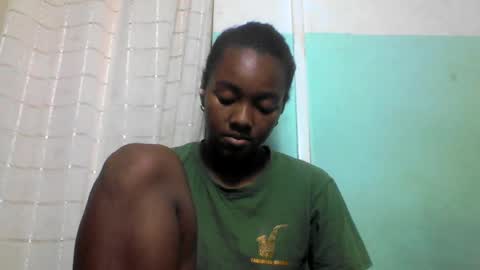 ernestine378626 online show from August 11, 7:49 pm
