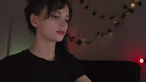 erohaze online show from July 8, 5:28 pm