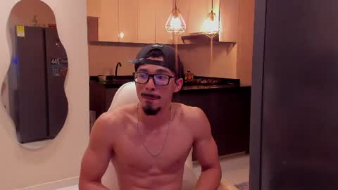eros_becker_ online show from August 5, 2:09 am