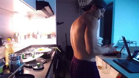 erosdominant_ online show from August 6, 4:55 am