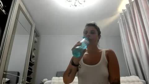 eroticsensualkitty4u online show from August 5, 11:52 am