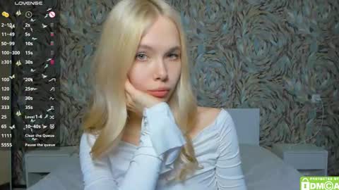 Megan long hair online show from July 18, 8:26 am