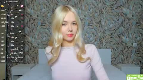 Megan long hair online show from July 19, 5:31 am
