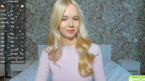 Megan long hair online show from July 19, 9:55 am