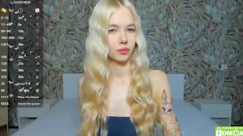 Megan long hair online show from July 23, 5:10 am