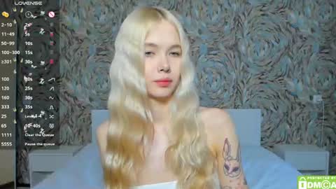 Megan long hair online show from July 24, 7:44 am