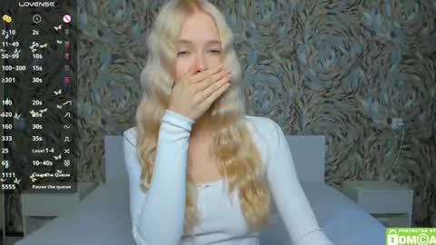Megan long hair online show from July 29, 5:14 am