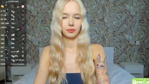 Megan long hair online show from July 31, 6:19 am