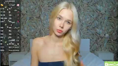 Megan long hair online show from August 11, 7:21 am