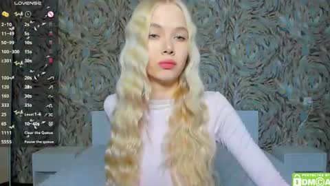Megan long hair online show from August 12, 5:10 am