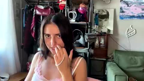 Esi online show from July 27, 2:11 pm