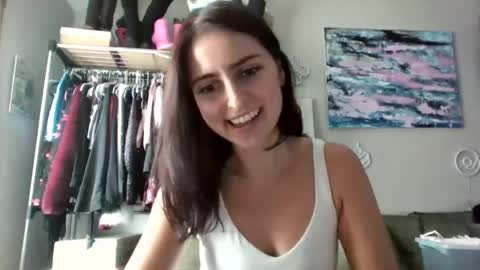 Esi online show from August 10, 4:19 pm