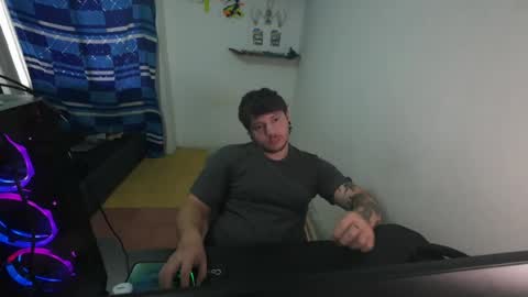 eskol212 online show from July 12, 8:26 pm