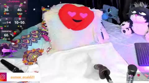Esme Caldwel online show from August 2, 6:48 pm