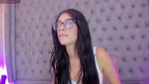 Esmeralda  Belles online show from July 26, 4:56 pm
