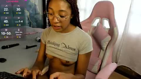 esmeralda_bk online show from August 13, 4:32 pm