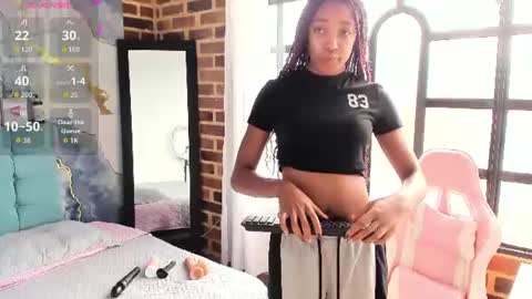 esmeralda_bk online show from August 14, 1:15 pm