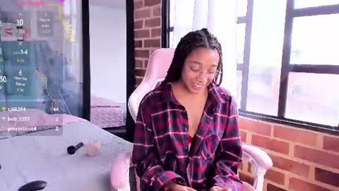 esmeralda_bk online show from August 18, 3:29 pm