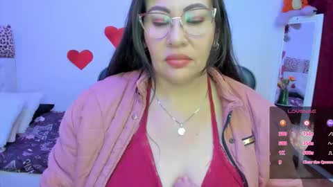 esme online show from February 25, 8:40 pm