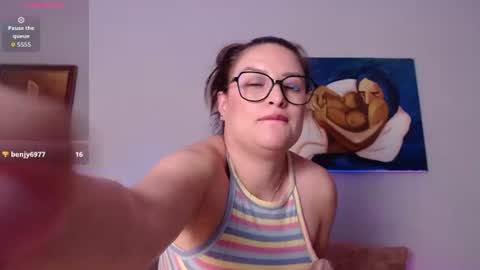 Esmeralda Hills     online show from August 6, 9:03 pm