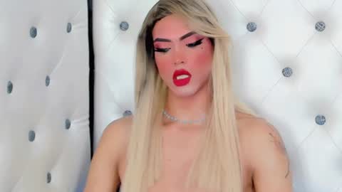 esmeraldasexycutee online show from July 13, 4:08 am