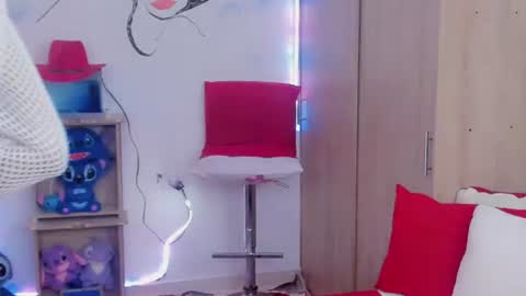 esmeraldasexycutee online show from July 25, 3:27 pm