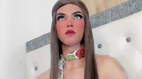 esmeraldasexycutee online show from August 5, 2:42 am