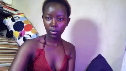 essypetite853960 online show from August 7, 11:32 am