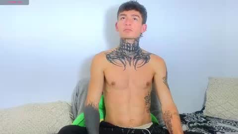 estebanchar_ online show from July 11, 11:44 pm