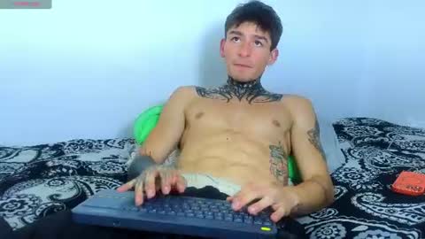 estebanchar_ online show from July 13, 11:54 pm