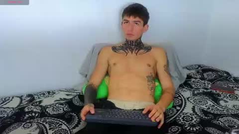 estebanchar_ online show from July 15, 8:10 pm