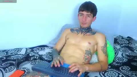 estebanchar_ online show from July 21, 11:40 pm