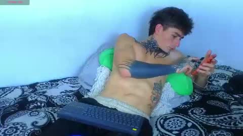estebanchar_ online show from July 22, 5:54 am