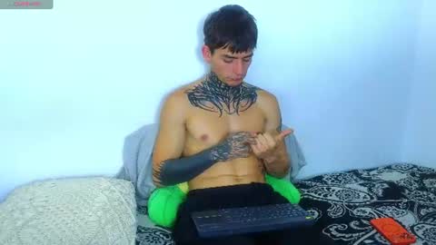 estebanchar_ online show from July 24, 6:44 pm