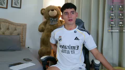 Esteban online show from August 1, 12:33 pm