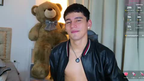 Esteban online show from August 3, 10:50 pm