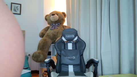 Esteban online show from August 14, 11:47 am