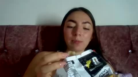 estefa1 online show from August 2, 4:41 am