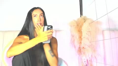 Estefa G online show from June 23, 12:33 am
