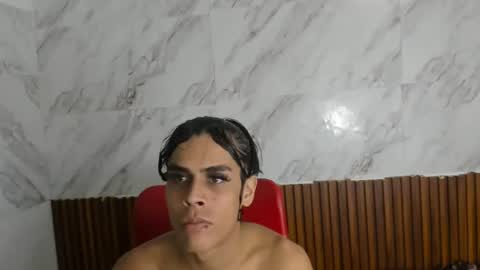 estefani_robles online show from August 1, 11:55 pm