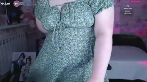 estelle_hicks online show from August 3, 10:39 pm