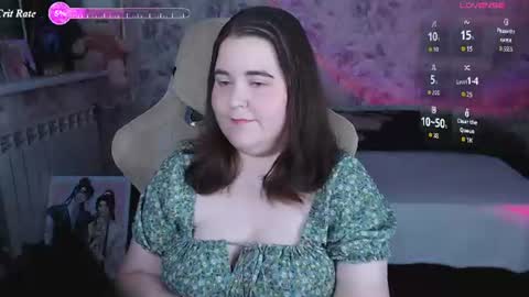 estelle_hicks online show from August 7, 7:25 pm